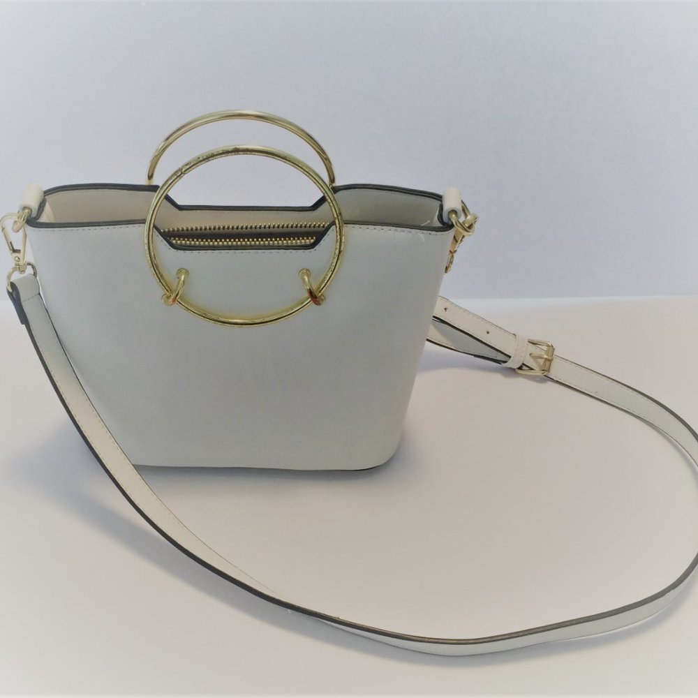 BCBG CROSSBODY - Picture 2 of 7